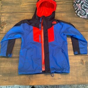 Boys Northface Hyvent jacket